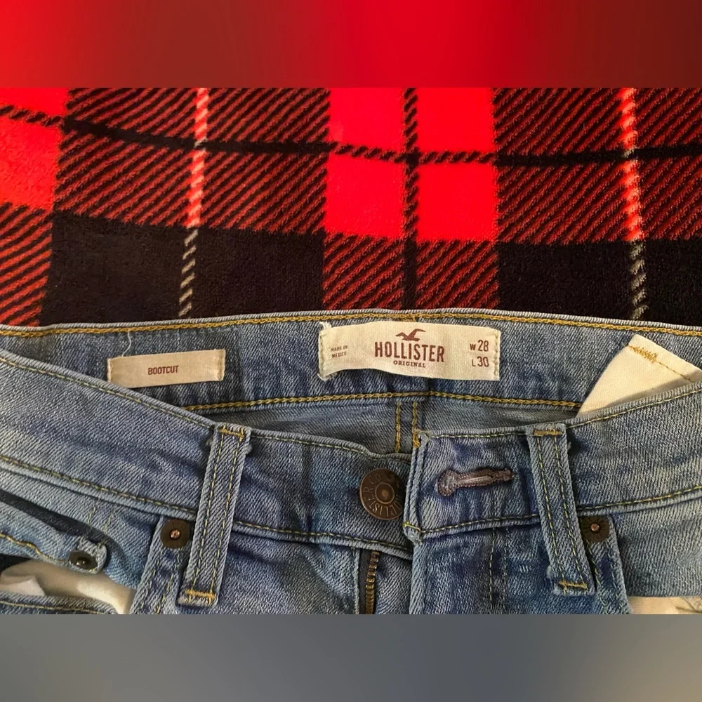 Hollister Blue Straight Leg Jeans Classic Denim - Picture 3 of 6